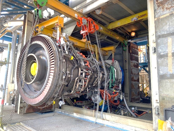 LM2500 GG installation into package